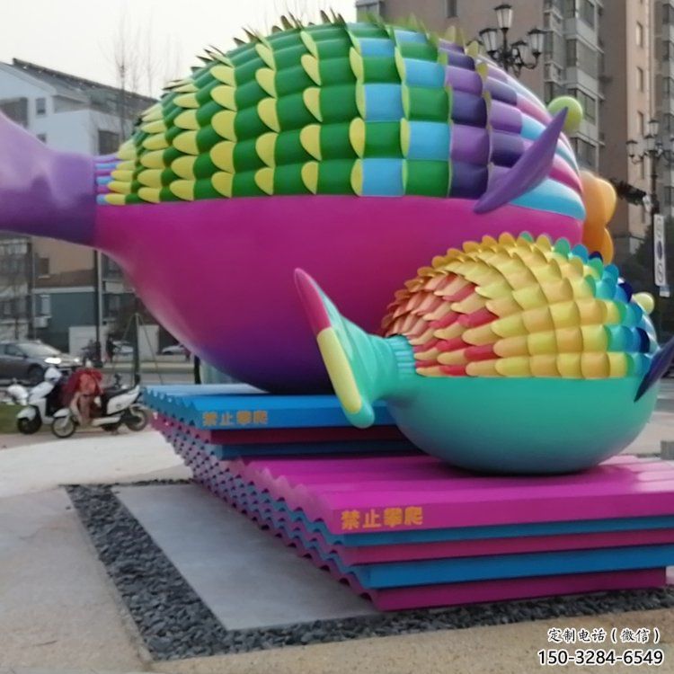 迪士尼雕塑廠家，卡通彩繪雕塑，玻璃鋼動漫人物雕塑