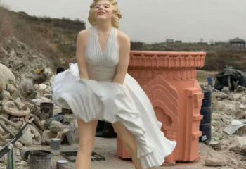 愛莎雕塑廠家，彩繪卡通雕塑，玻璃鋼愛莎雕塑制作