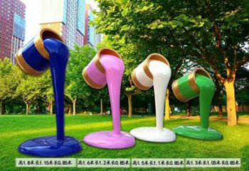 油漆桶雕塑廠家，園林小品美陳雕塑，仿真玻璃鋼油漆桶雕塑廠