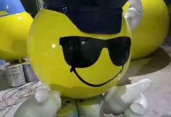 大型笑臉雕塑 商場笑臉雕塑 動漫主題小品