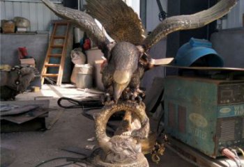 公園老鷹雕塑 酒店門口雕塑 彩繪擺件