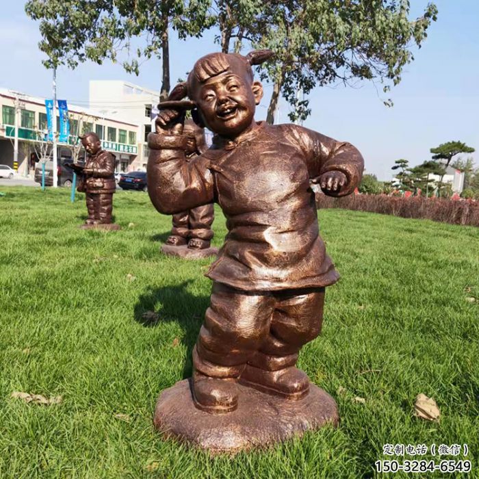 街道小孩子雕塑價格 現代景觀玩耍雕塑 彩繪童趣雕塑