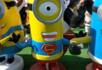 商業(yè)街小黃人雕塑實景圖 烤漆卡通雕塑 彩繪動漫雕塑