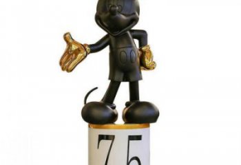 抽象唐老鴨雕塑廠家 啞光卡通雕塑 室內動漫雕塑