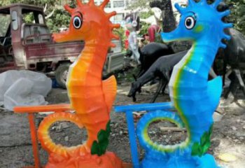 步行街河馬雕塑，玻璃鋼動物雕塑，仿真方式