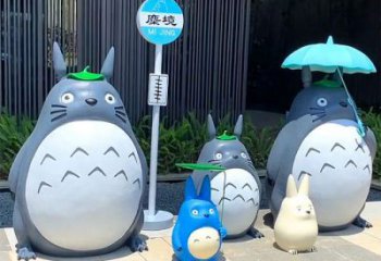 城市龍貓雕塑，動漫雕塑，彩繪效果