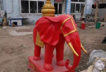 擺件大象雕塑，室外雕塑，玻璃鋼大象雕塑供應(yīng)商