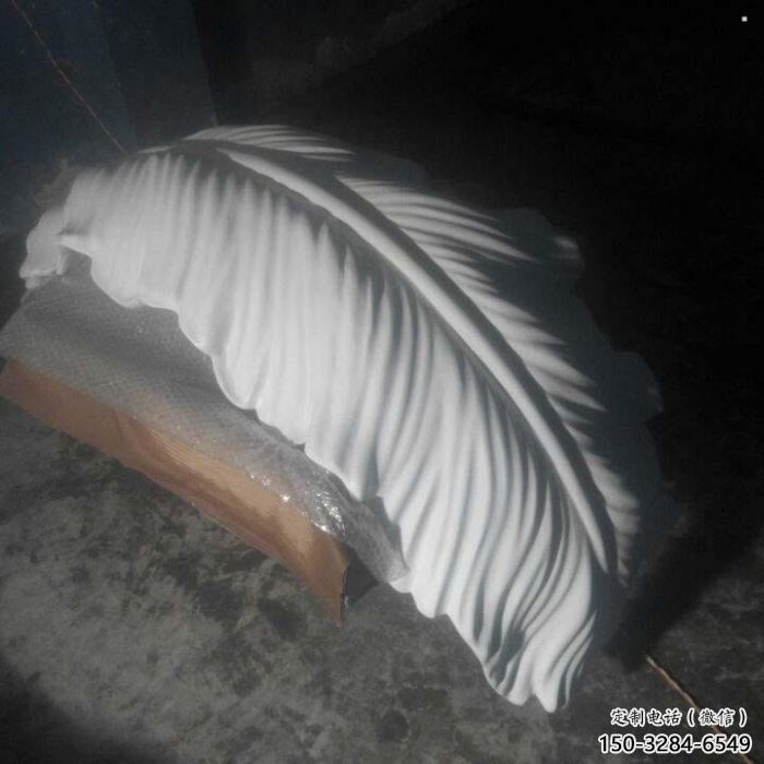 寧德羽毛雕塑供應，花園小品，酒店玻璃鋼羽毛雕塑展品