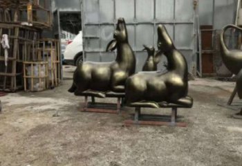 張掖小鹿雕塑選用，鍛造工藝，藝術抽象銅鹿雕塑標準