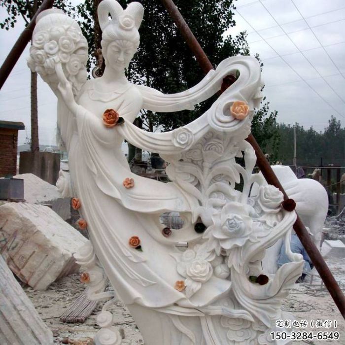 清鎮(zhèn)公園天女散花雕塑