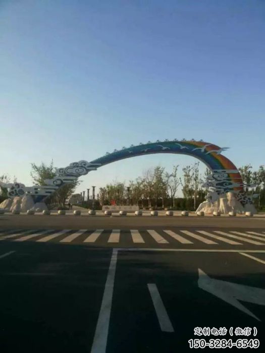 灣里云朵大門雕塑，公園美陳元素，不銹鋼云朵大門雕塑