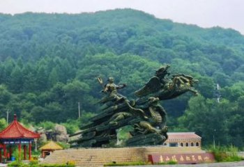 城中夸父逐日雕塑，鑄銅神話人物雕塑