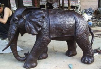 東營庭院大象雕塑定做，廣場雕塑，室外銅大象雕塑提供