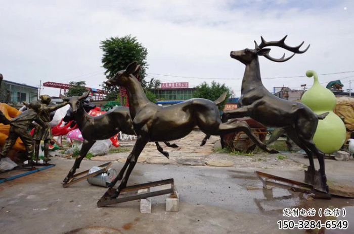 臨滄戶外小鹿批發(fā)，動(dòng)物雕塑，梅花鹿銅雕塑供求