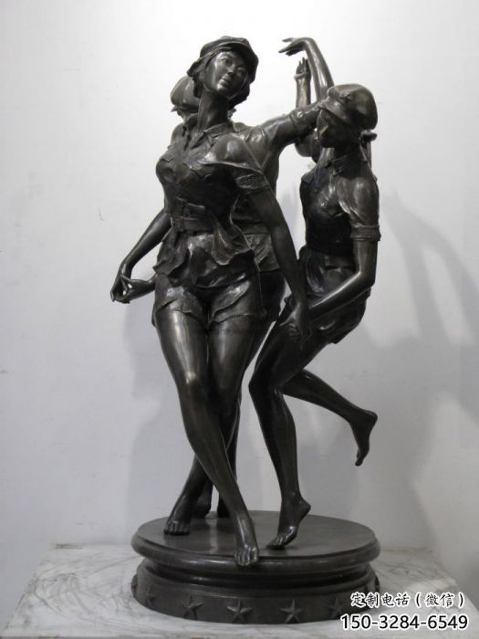 昆明住宅小區跳舞雕塑