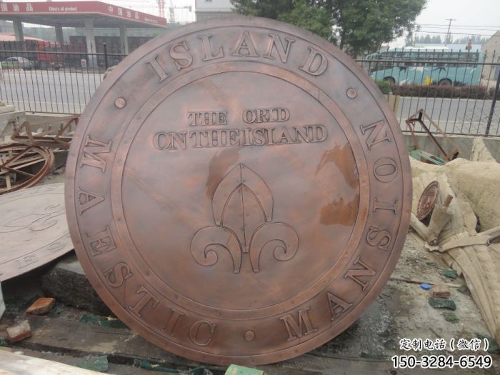 萬州彩繪校徽雕塑