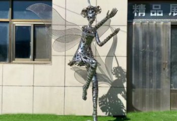 昆明現(xiàn)代鏤空舞者雕塑承接，歐式風(fēng)格，鐵藝跳舞雕塑精選